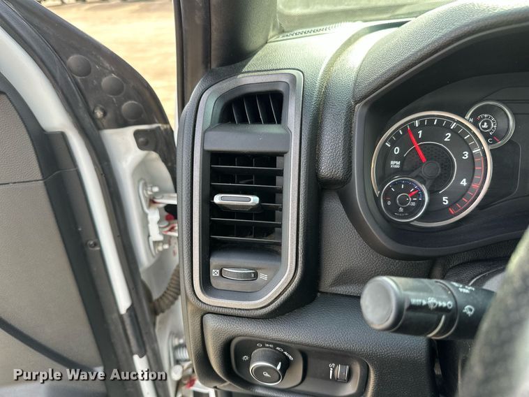 image for item EC2376 2022 Dodge Ram 2500  Crew Cab pickup truck