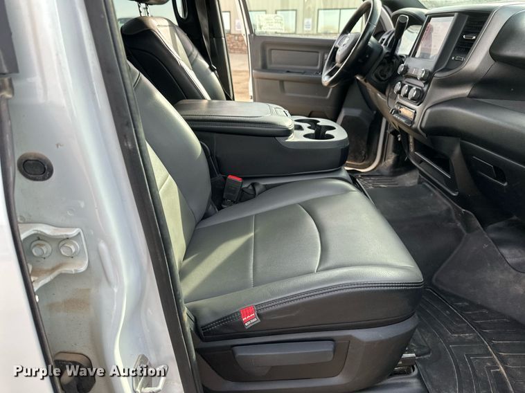 image for item EC2376 2022 Dodge Ram 2500  Crew Cab pickup truck