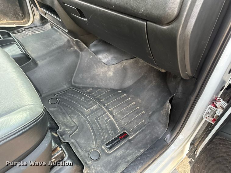 image for item EC2376 2022 Dodge Ram 2500  Crew Cab pickup truck