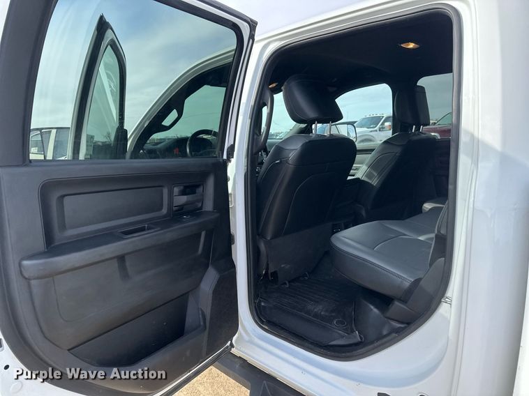 image for item EC2376 2022 Dodge Ram 2500  Crew Cab pickup truck