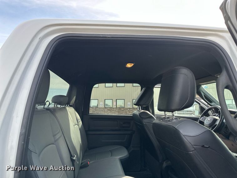 image for item EC2376 2022 Dodge Ram 2500  Crew Cab pickup truck