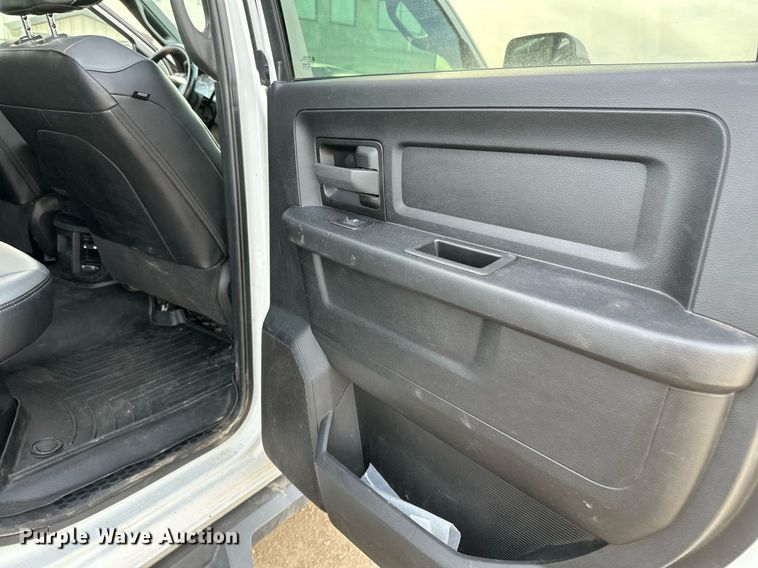 image for item EC2376 2022 Dodge Ram 2500  Crew Cab pickup truck