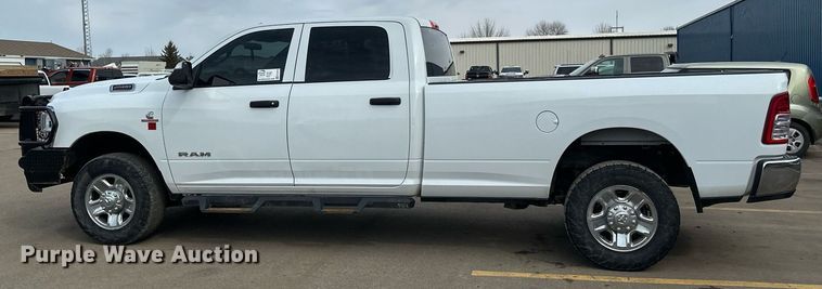 image for item EC2378 2022 Dodge Ram 2500 Crew Cab pickup truck