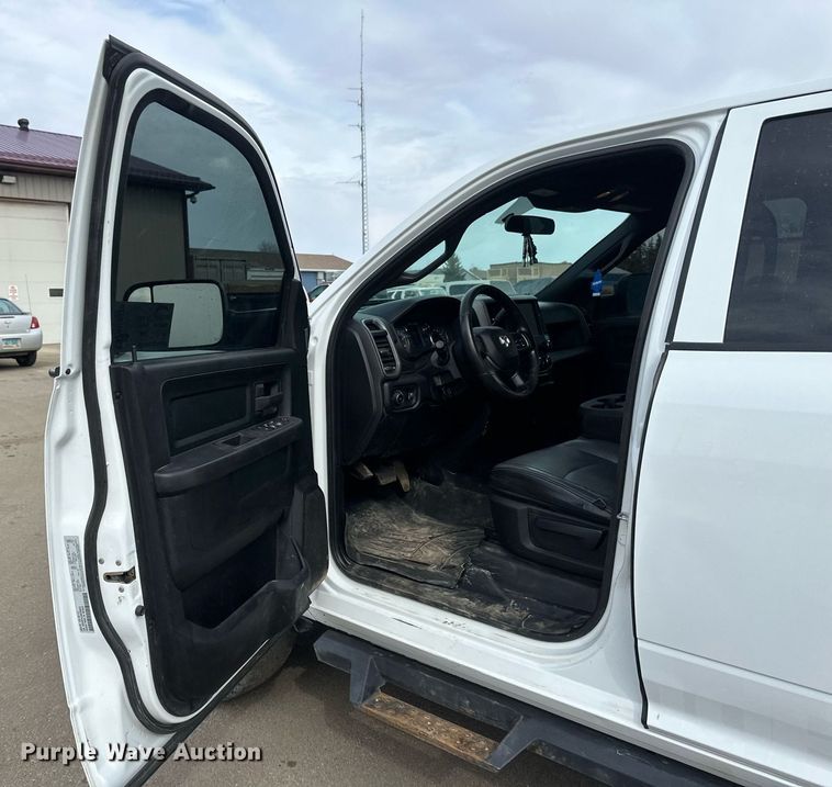 image for item EC2378 2022 Dodge Ram 2500 Crew Cab pickup truck