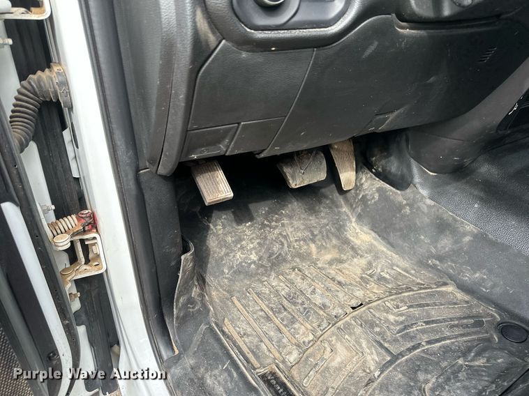 image for item EC2378 2022 Dodge Ram 2500 Crew Cab pickup truck