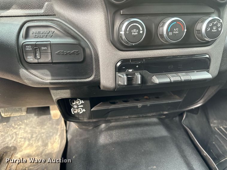 image for item EC2378 2022 Dodge Ram 2500 Crew Cab pickup truck