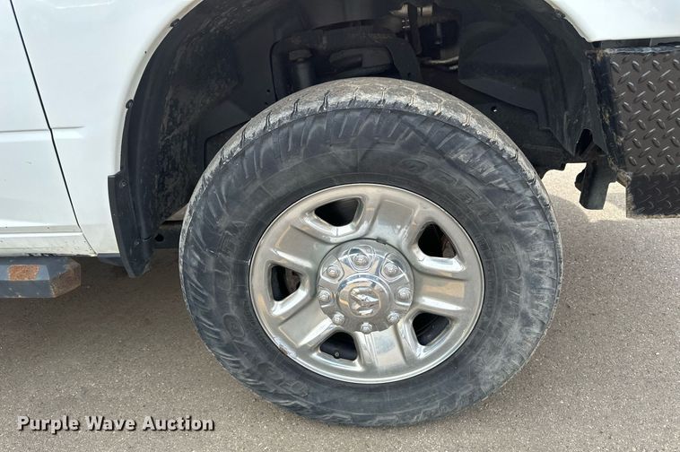 image for item EC2378 2022 Dodge Ram 2500 Crew Cab pickup truck