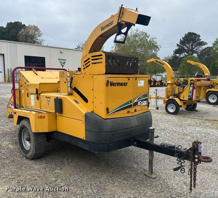 image for item EC3527 2016 Vermeer BC1500 wood chipper