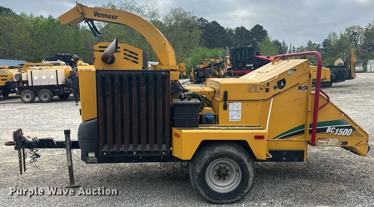 image for item EC3527 2016 Vermeer BC1500 wood chipper