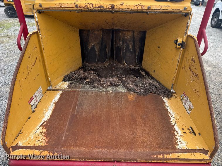 image for item EC3527 2016 Vermeer BC1500 wood chipper