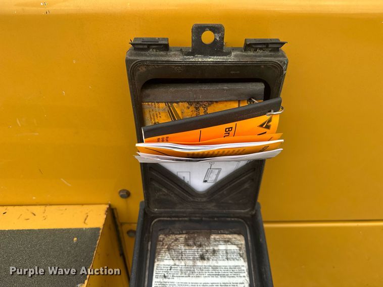 image for item EC3527 2016 Vermeer BC1500 wood chipper