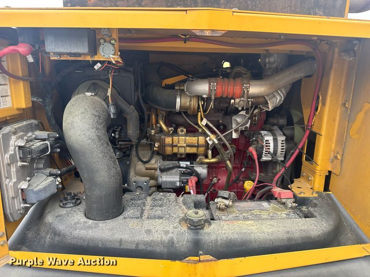 image for item EC3527 2016 Vermeer BC1500 wood chipper