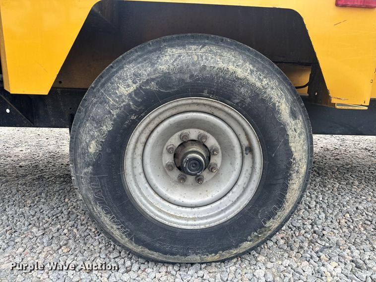 image for item EC3527 2016 Vermeer BC1500 wood chipper