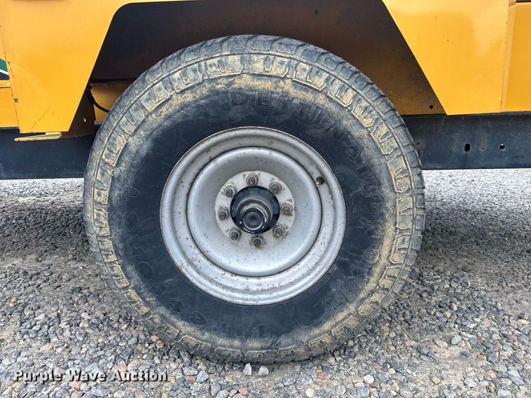 image for item EC3527 2016 Vermeer BC1500 wood chipper