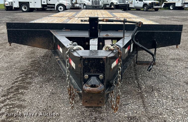 image for item EG1511 2017 MB Machine  equipment trailer