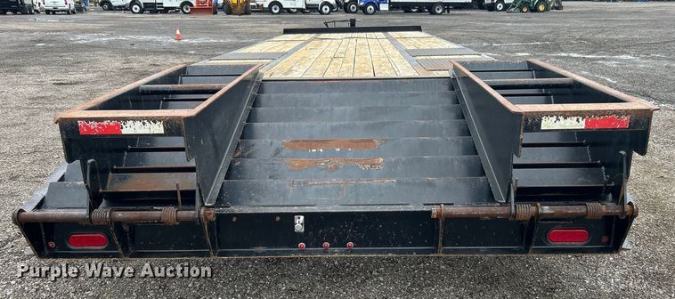 image for item EG1511 2017 MB Machine  equipment trailer
