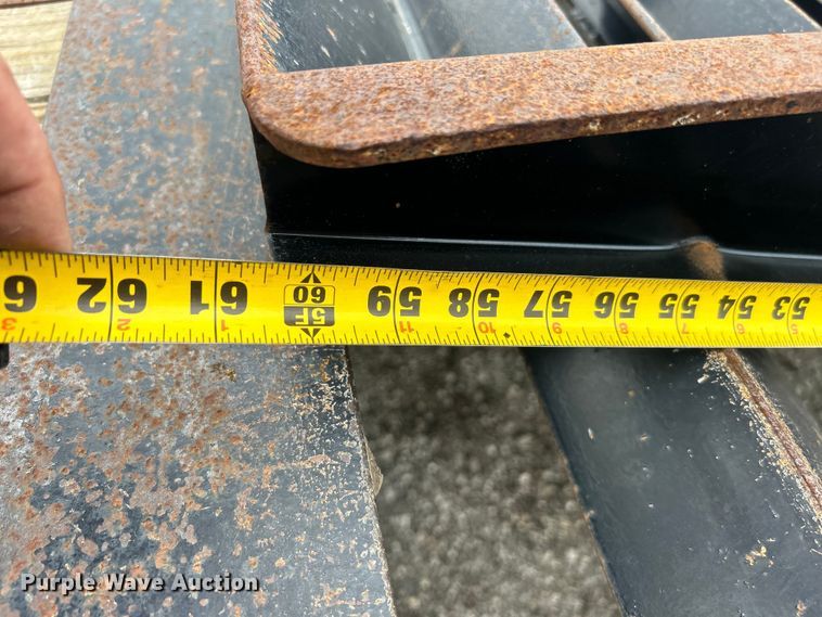 image for item EG1511 2017 MB Machine  equipment trailer