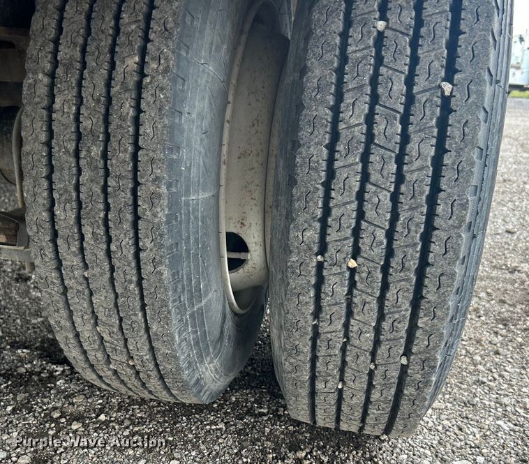 image for item EG1511 2017 MB Machine  equipment trailer