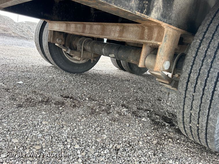 image for item EG1511 2017 MB Machine  equipment trailer