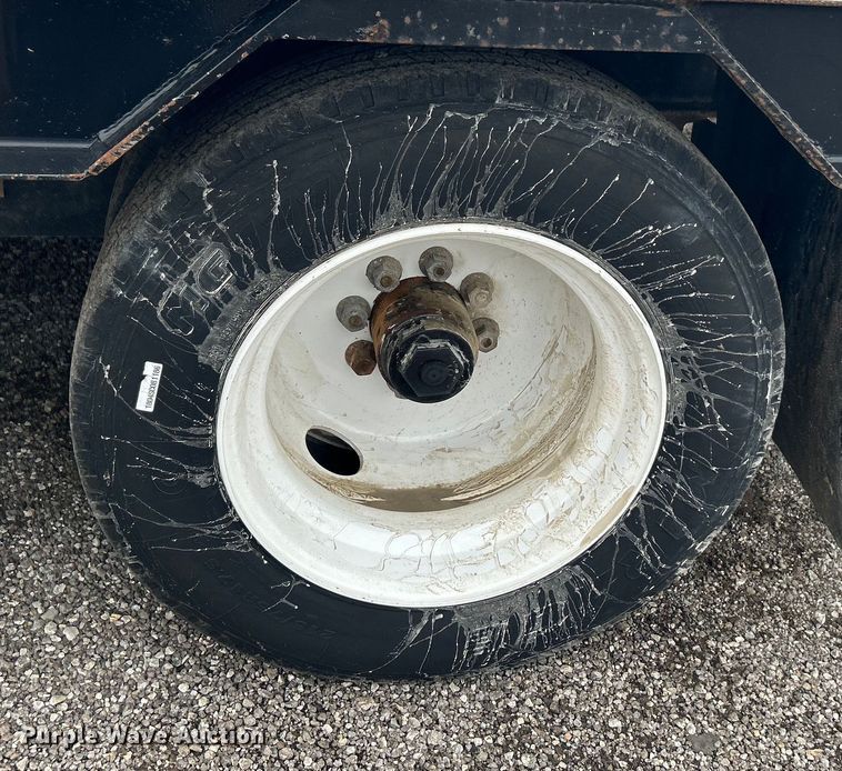 image for item EG1511 2017 MB Machine  equipment trailer