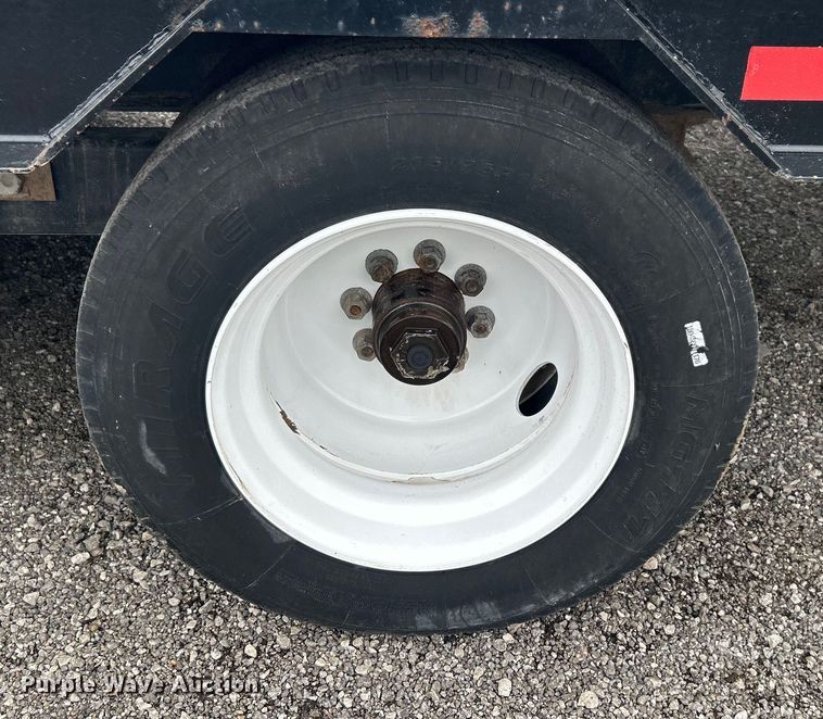 image for item EG1511 2017 MB Machine  equipment trailer