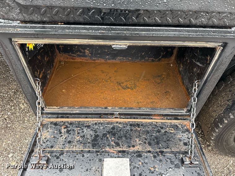 image for item EG2511 2019 Dodge Ram 5500 Crew Cab flatbed truck