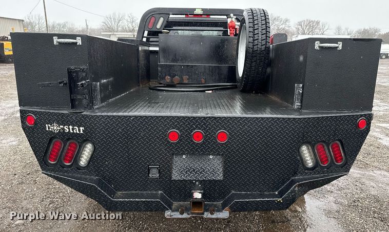 image for item EG2511 2019 Dodge Ram 5500 Crew Cab flatbed truck