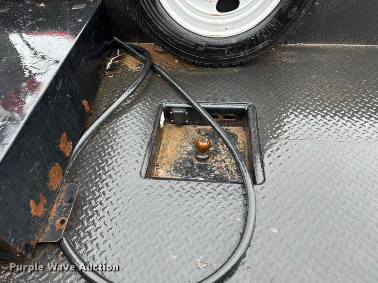 image for item EG2511 2019 Dodge Ram 5500 Crew Cab flatbed truck