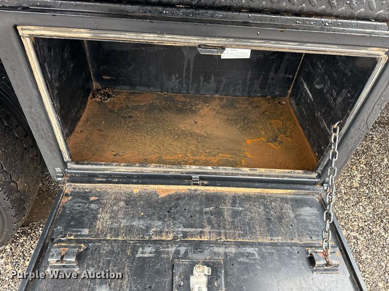 image for item EG2511 2019 Dodge Ram 5500 Crew Cab flatbed truck