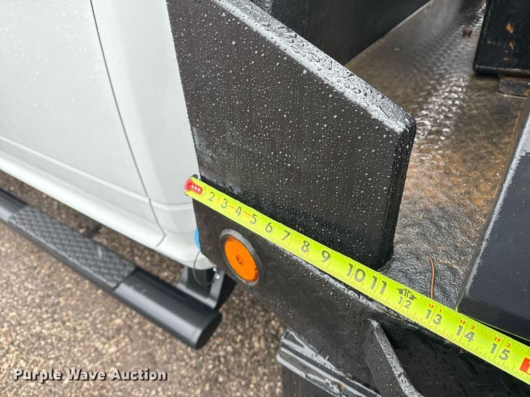 image for item EG2511 2019 Dodge Ram 5500 Crew Cab flatbed truck