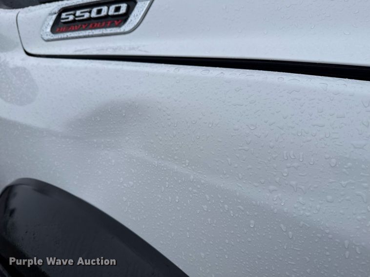 image for item EG2511 2019 Dodge Ram 5500 Crew Cab flatbed truck