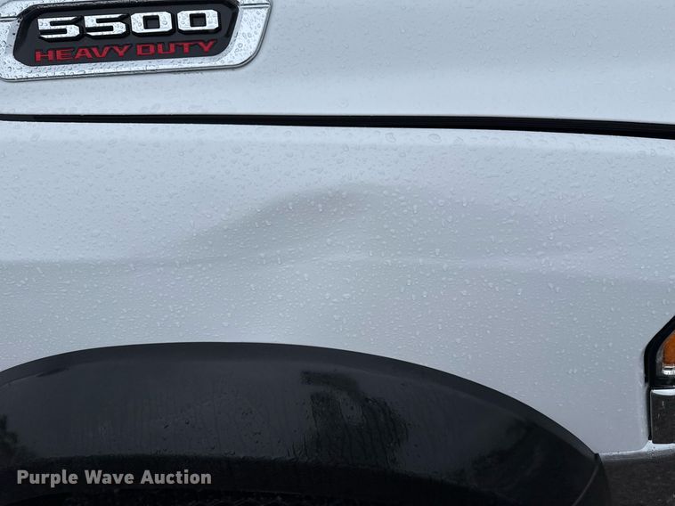 image for item EG2511 2019 Dodge Ram 5500 Crew Cab flatbed truck