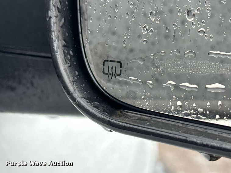 image for item EG2511 2019 Dodge Ram 5500 Crew Cab flatbed truck