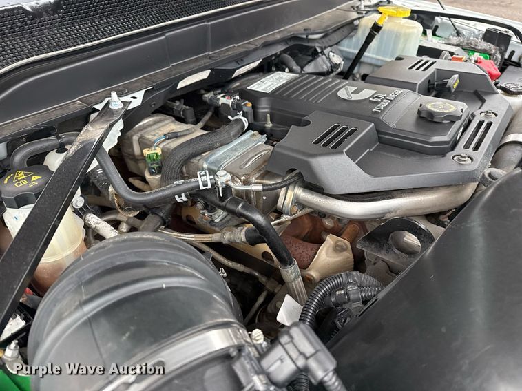 image for item EG2511 2019 Dodge Ram 5500 Crew Cab flatbed truck