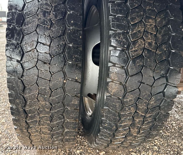 image for item EG2511 2019 Dodge Ram 5500 Crew Cab flatbed truck