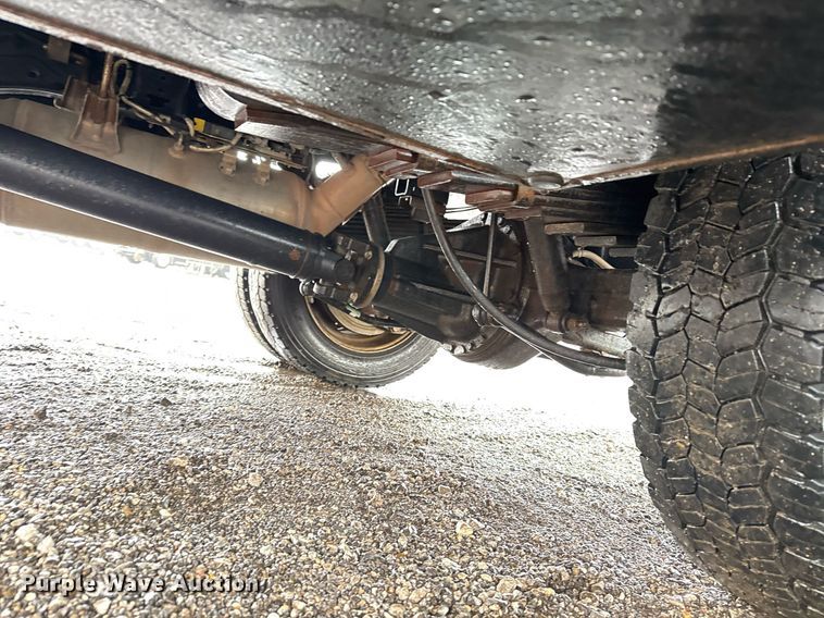 image for item EG2511 2019 Dodge Ram 5500 Crew Cab flatbed truck