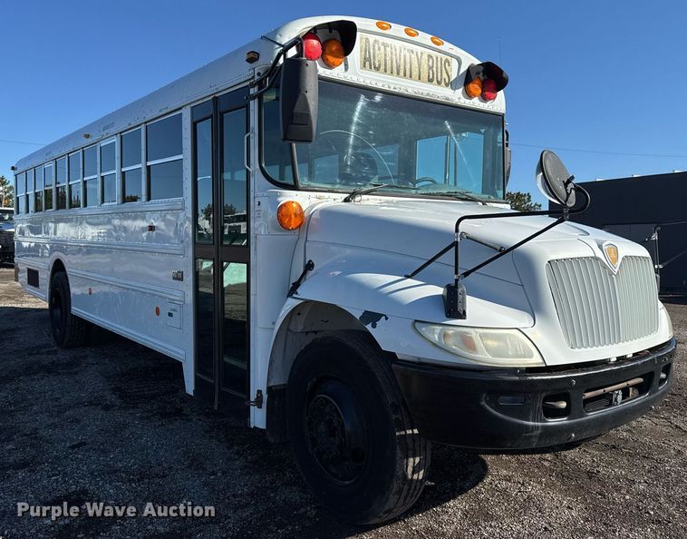 image for item EG2528 2006 IC BUS school bus