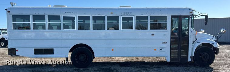 image for item EG2528 2006 IC BUS school bus