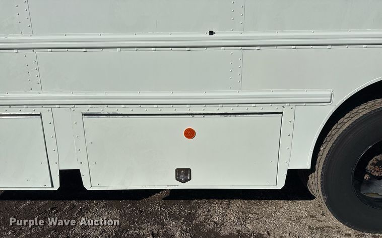 image for item EG2528 2006 IC BUS school bus