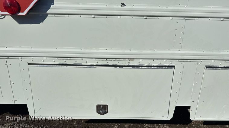 image for item EG2528 2006 IC BUS school bus