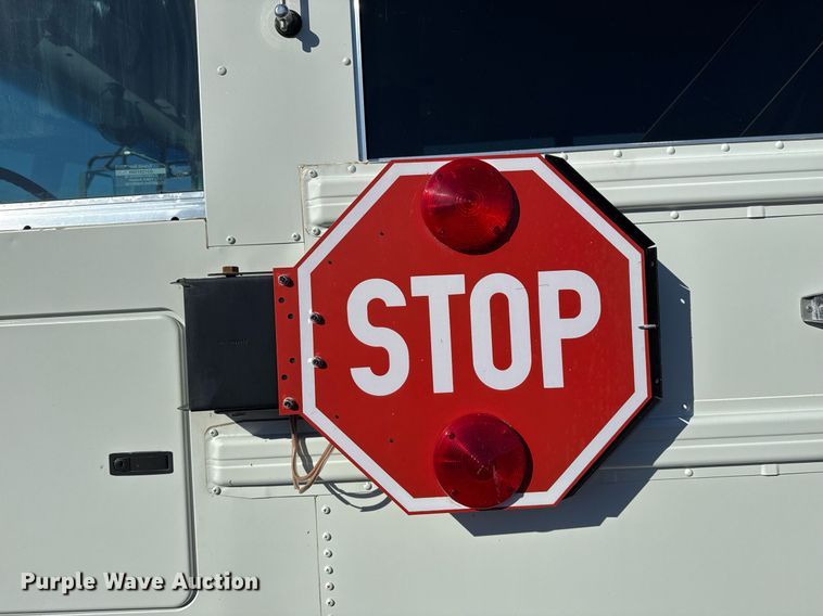 image for item EG2528 2006 IC BUS school bus