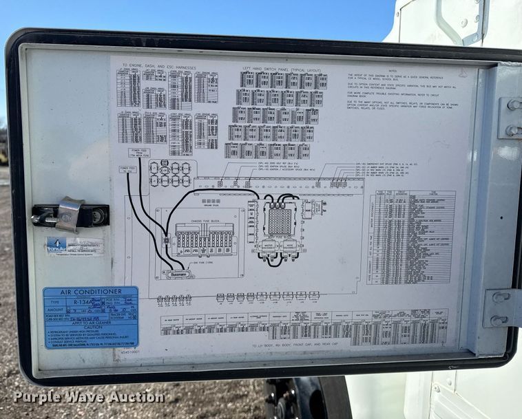 image for item EG2528 2006 IC BUS school bus