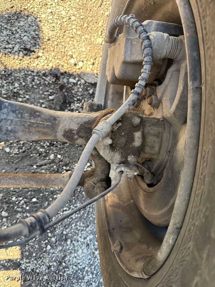 image for item EG2528 2006 IC BUS school bus