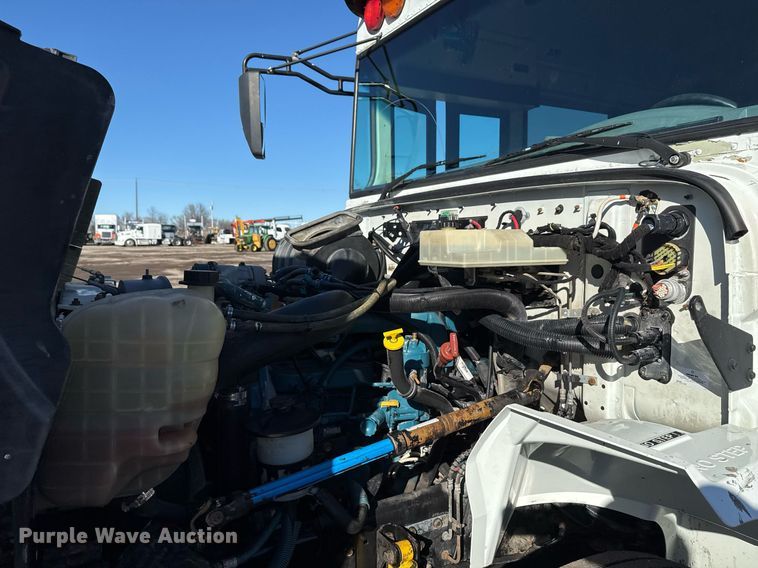 image for item EG2528 2006 IC BUS school bus