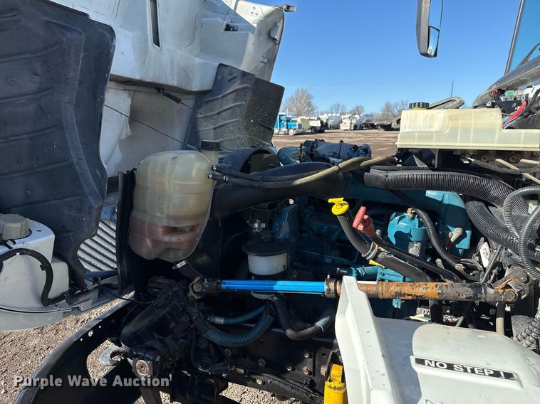 image for item EG2528 2006 IC BUS school bus