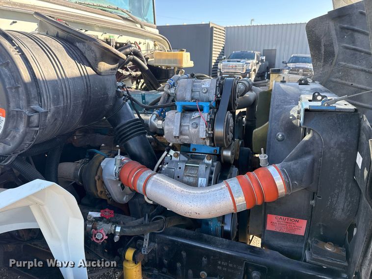 image for item EG2528 2006 IC BUS school bus