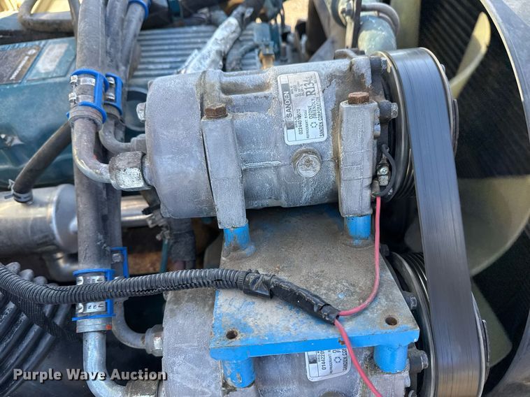 image for item EG2528 2006 IC BUS school bus