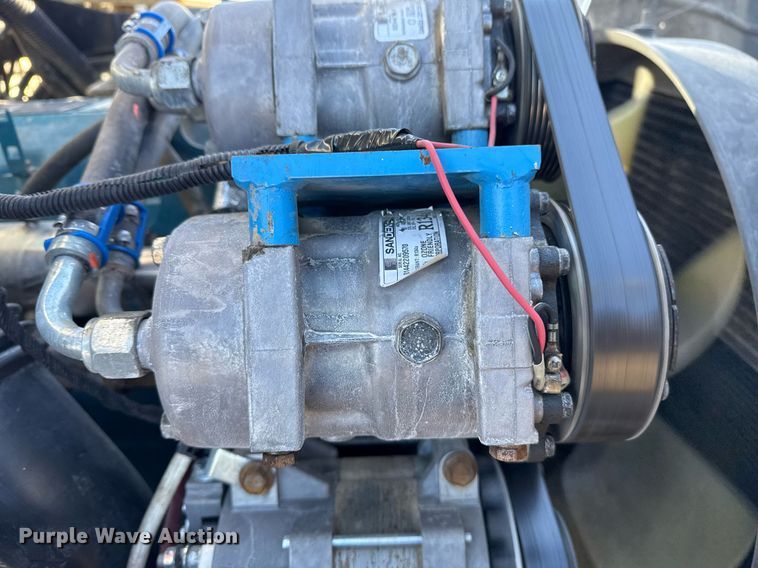 image for item EG2528 2006 IC BUS school bus