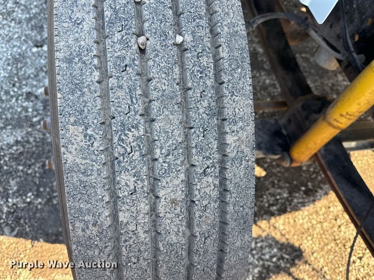 image for item EG2528 2006 IC BUS school bus