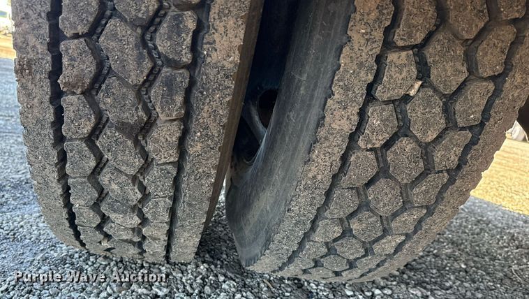 image for item EG2528 2006 IC BUS school bus